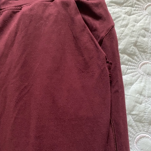 Lululemon burgundy Jogger Pants size 8 for women’s - Picture 10 of 12